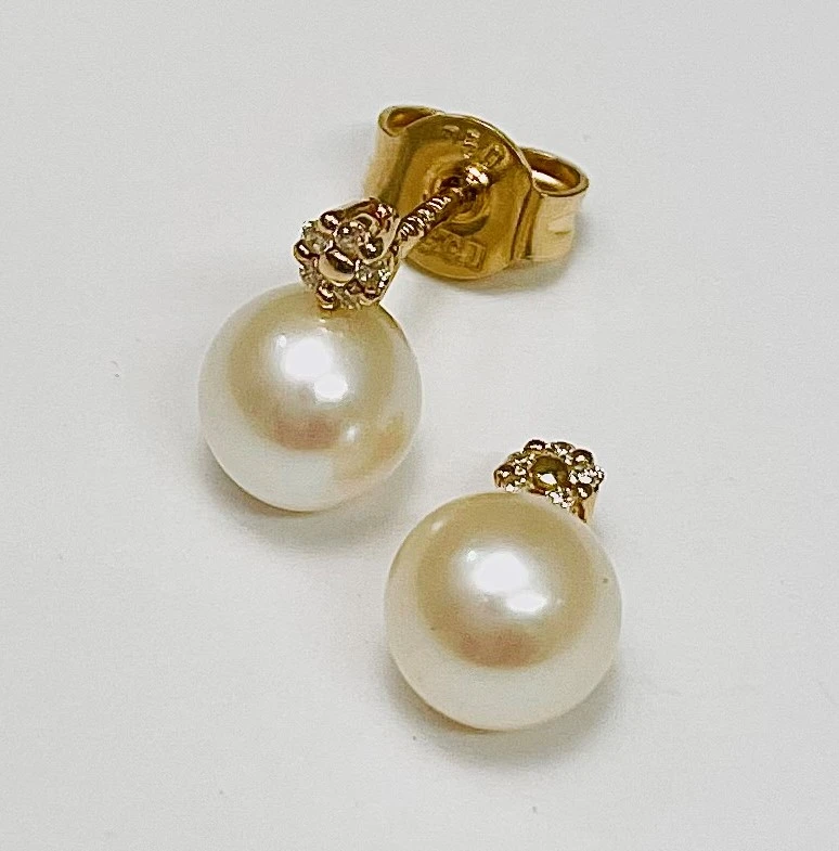 Pärlörhänge 0,05ct