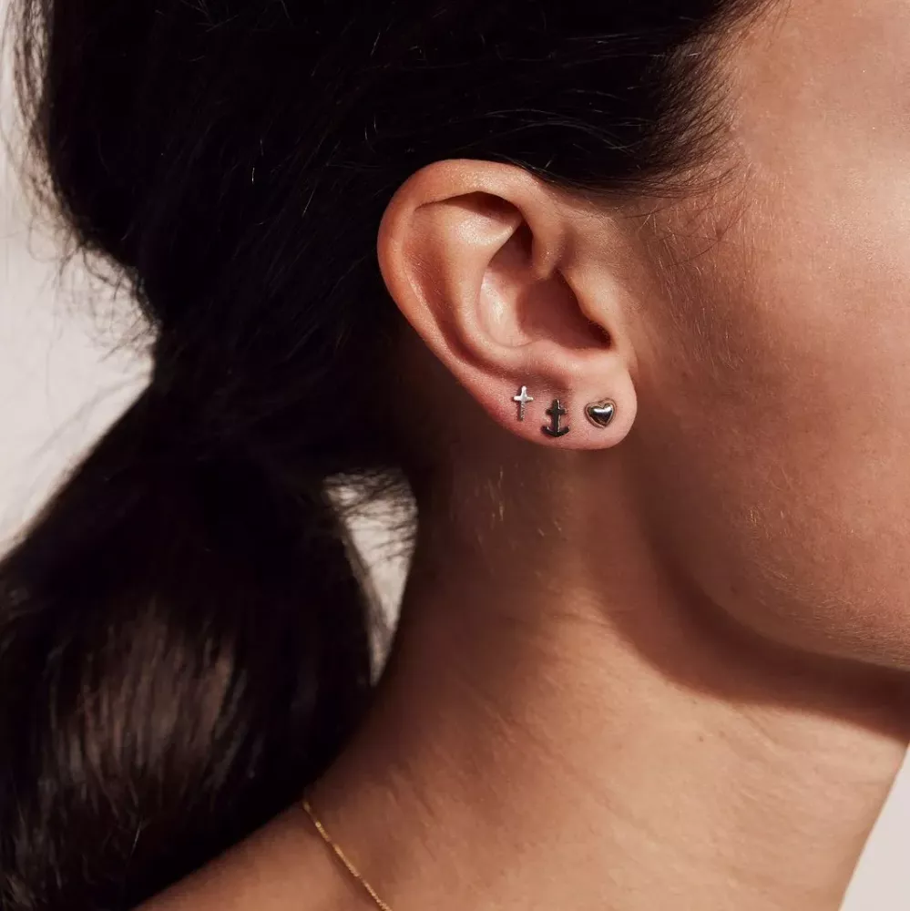 One Studs Faith Hope Love Steel