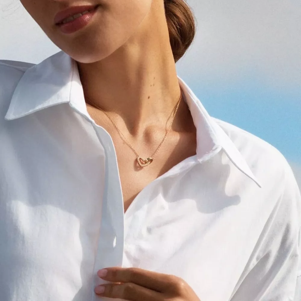 Eternal Heart Necklace Gold