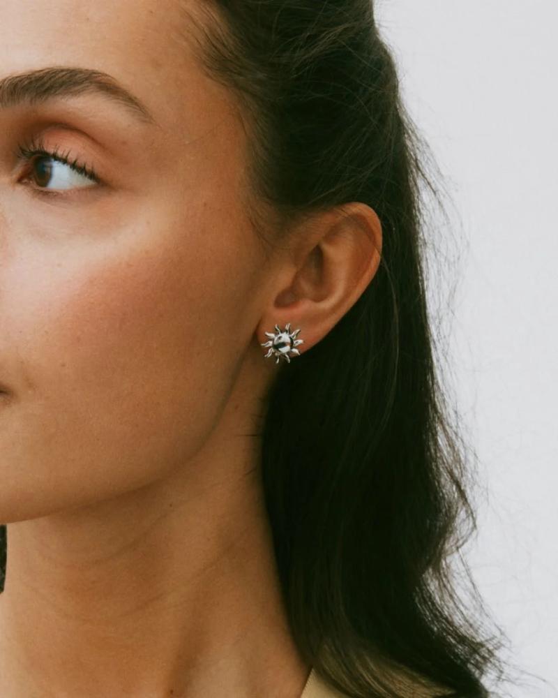 Sun Studs S Steel