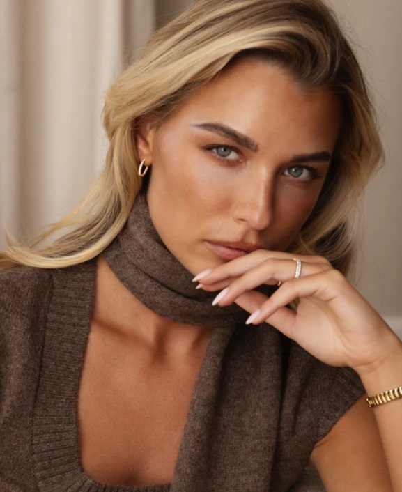 Sparkle gold medium hoops