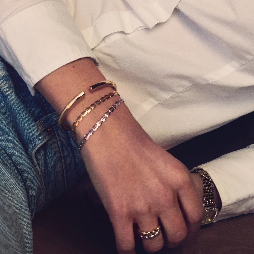 Heartbeat bracelet