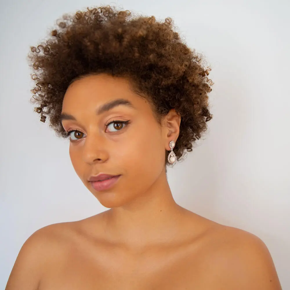 Sofia earrings oyster