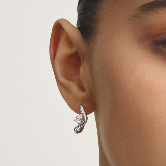 CREOLER MED VIT ZIRKONIA I DROPPFORM fluid elegance