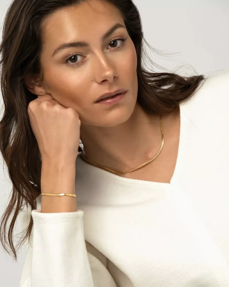 Thin snake necklace gold