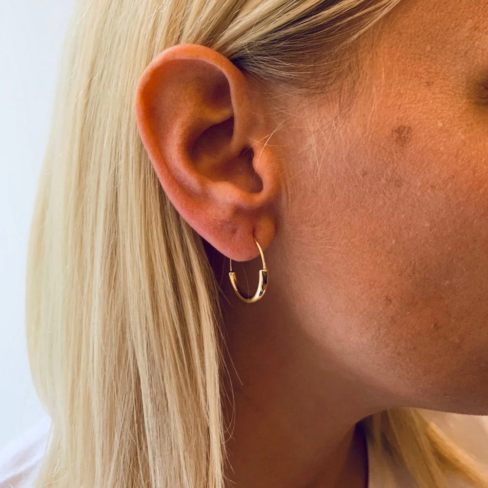 Anglais ring ear plain g