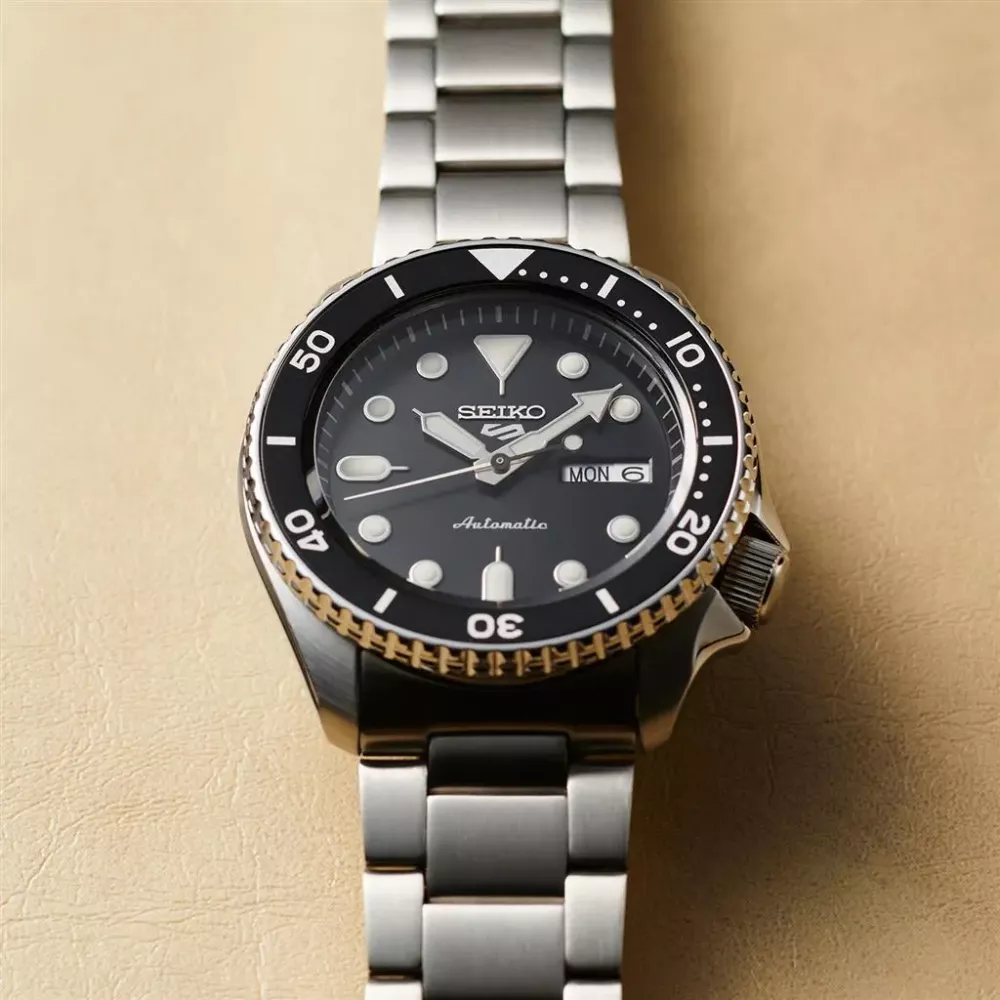 Seiko 5 Sports Automatic