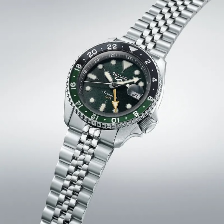 SEIKO 5 SPORTS AUTOMATIC 10BAR