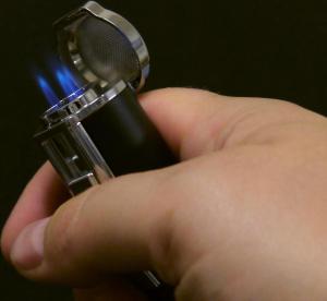 Cigarrtändare COOL 3flame jet "Rocky Classic" Svart