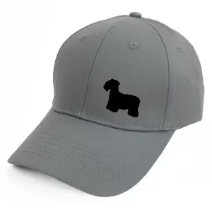 Keps med en Ceskyterrier