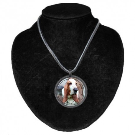 Halsband med Basset Hound