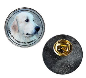 Pin med Pyreneérhund