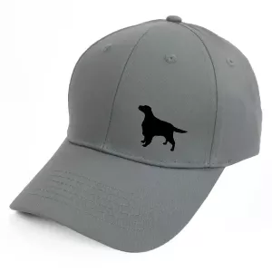 Keps med en Engelsk Springer Spaniel