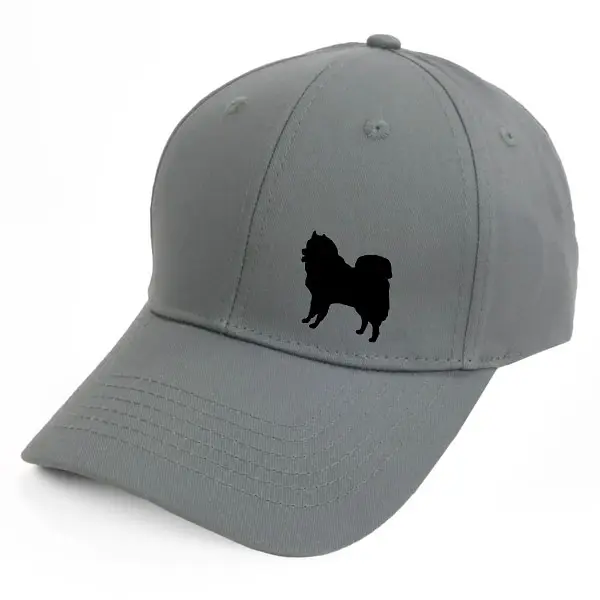 Keps med en Eurasier
