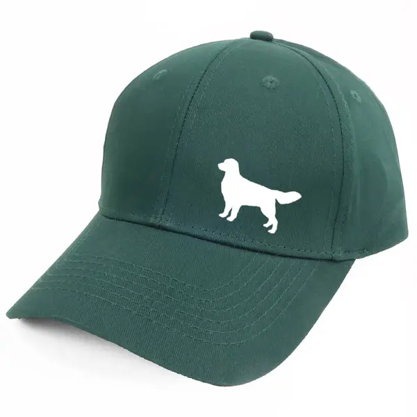 Keps med en Golden Retriever