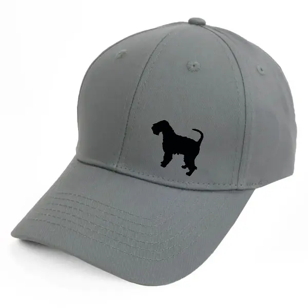 Keps med en Irish Softcoated Wheaten Terrier