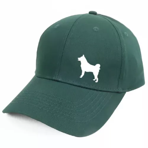 Keps med en Karelsk Björnhund