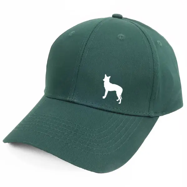 Keps med en Podengo Portugues