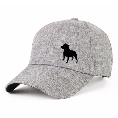 Keps med Staffordshire Bullterrier