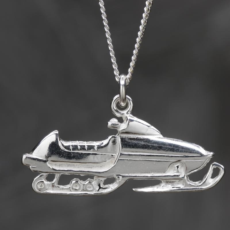 Snöskoter halssmycke