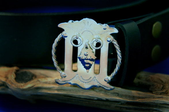 Bältesspänne i silver inkl. bälte