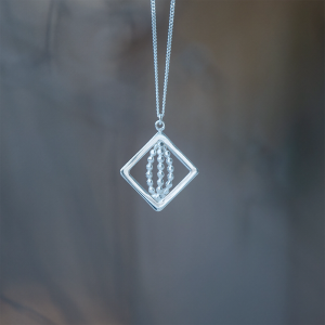 Pärlälven halssmycke