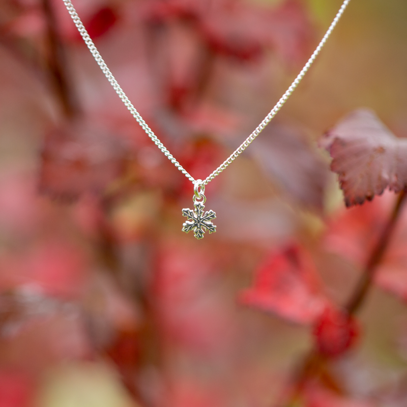Snöstjärna halssmycke