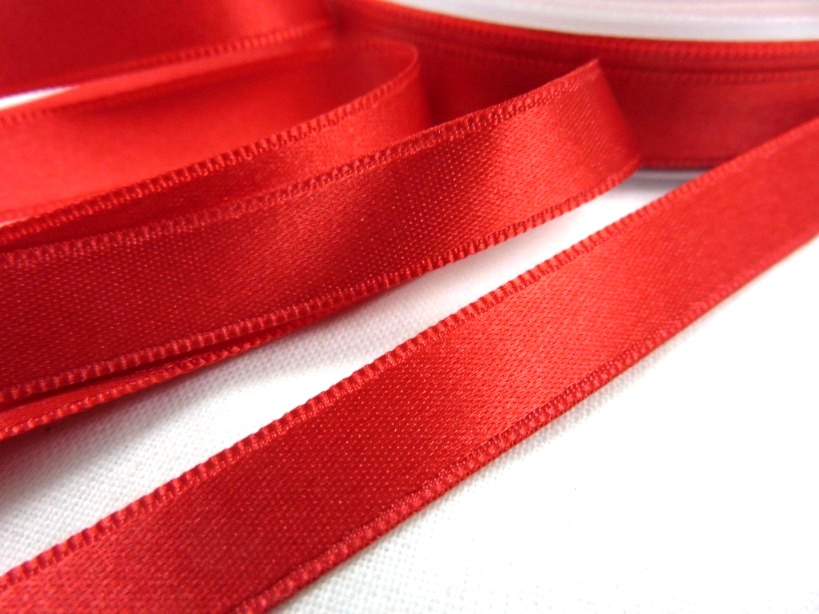 B1400 Satin Ribbon 10 mm red