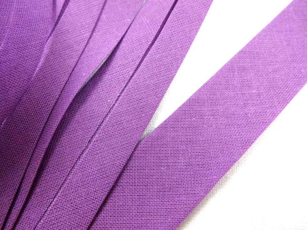 B299 Cotton Bias Binding Tape 20 mm medium purple