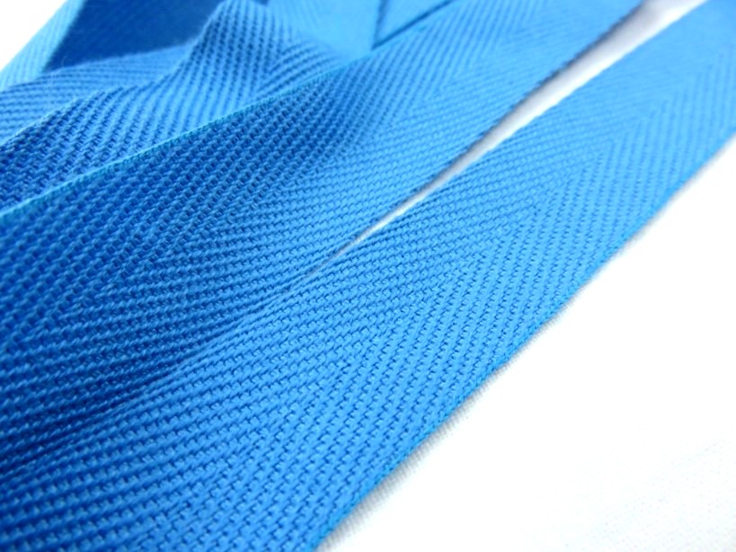 B600 Bomullsband 20 mm mellanblå