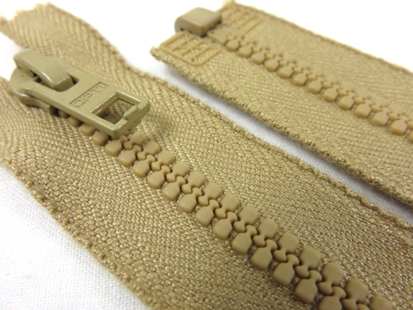 D057 Plastic Zipper 60 cm Opti One-way Separating beige
