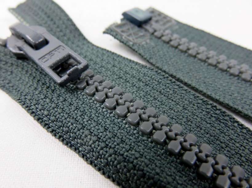 D057 Plastic Zipper 60 cm Opti One-way Separating green