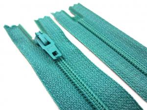 D072 Opti Coil Zipper 16 cm Closed End green blue