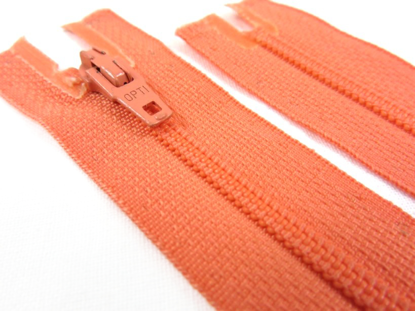 D072 Opti Coil Zipper 50 cm Closed End orange