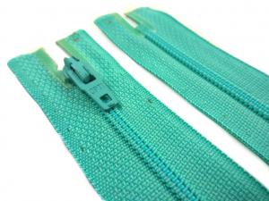 D072 Opti Coil Zipper 15 cm Closed End green blue