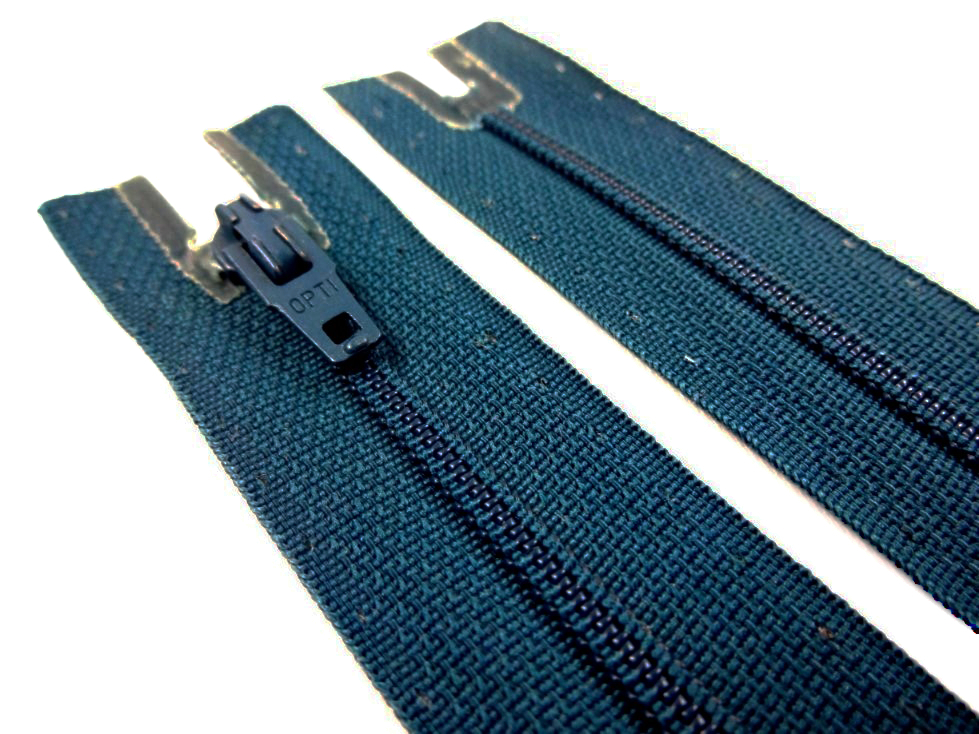 D072 Opti Coil Zipper 30 cm Closed End dark blue green
