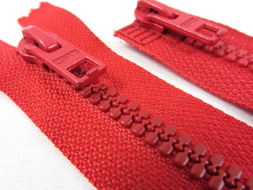 D093 Plastic Zipper 65 cm Two-way separating red