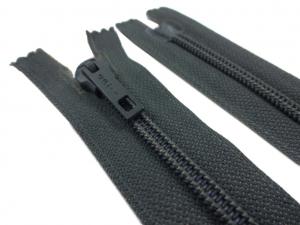 D104 Opti Coil Zipper 16 cm Closed End grey
