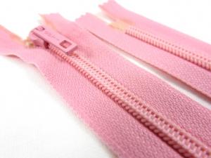 D104 Opti Coil Zipper 16 cm Closed End pink