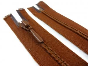D105 Opti Coil Zipper 15 cm Closed End brown