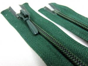 D105 Opti Coil Zipper 12 cm Closed End dark green