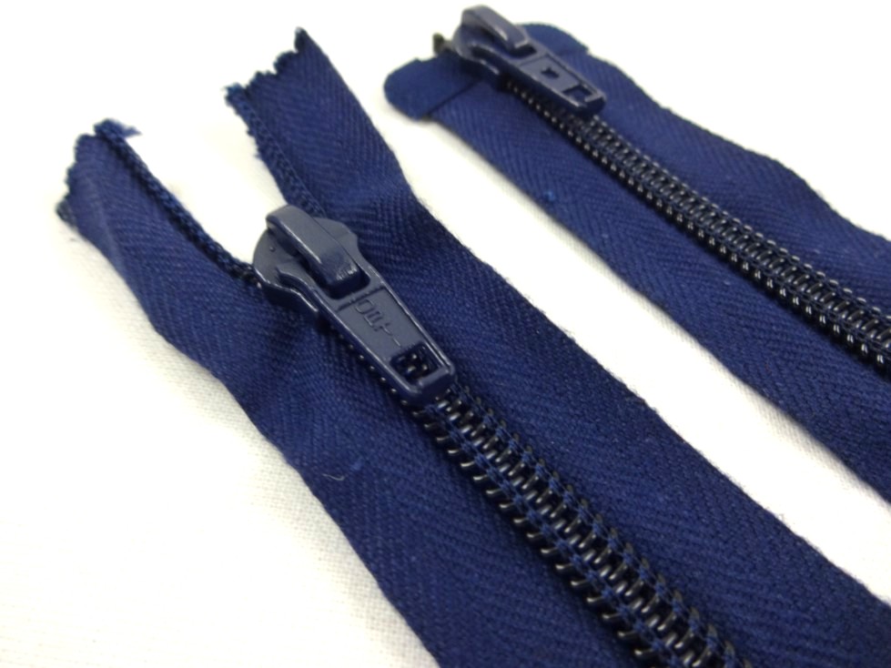 D143 Coil Zipper 80 cm Two-way Separating dark blue