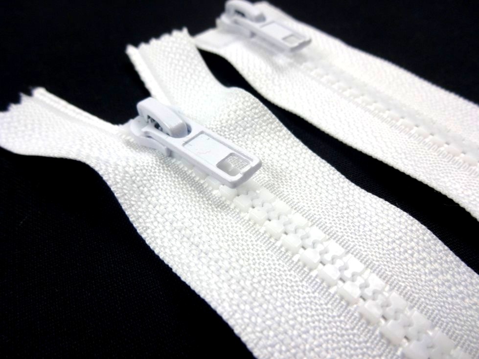 D302 Plastic Zipper 70 cm Two-way separating white