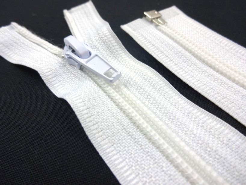D303 Coil Zipper 70 cm One-way Separating white