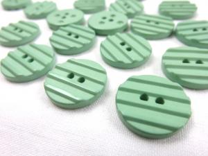 K001 Plastic Button 18 mm Stripe green