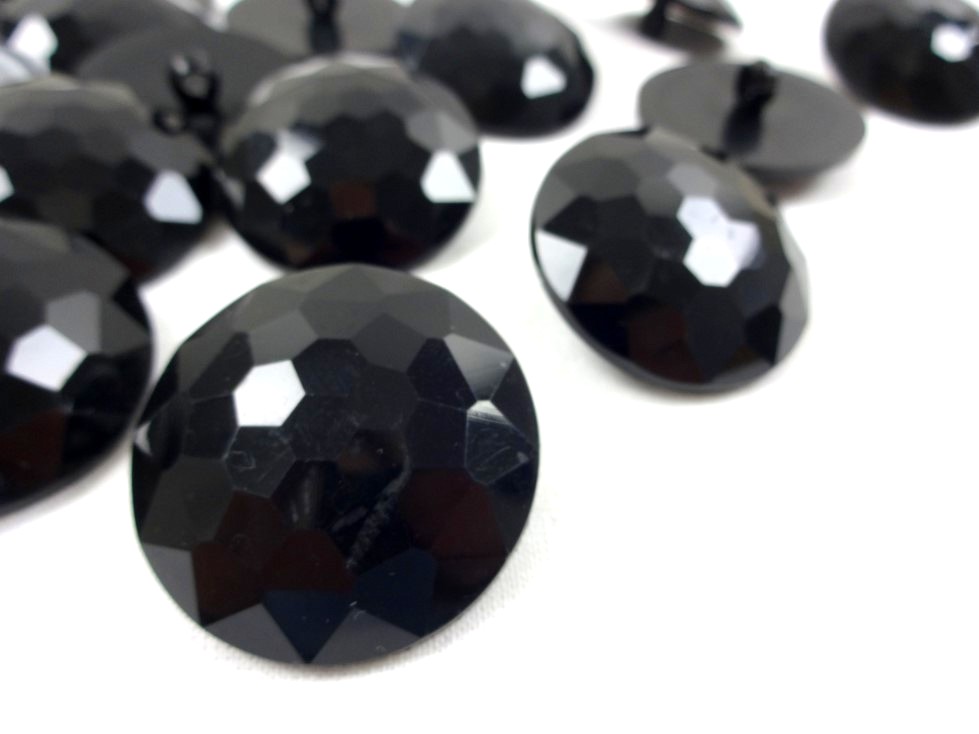 K006 Knapp 35 mm diamant svart