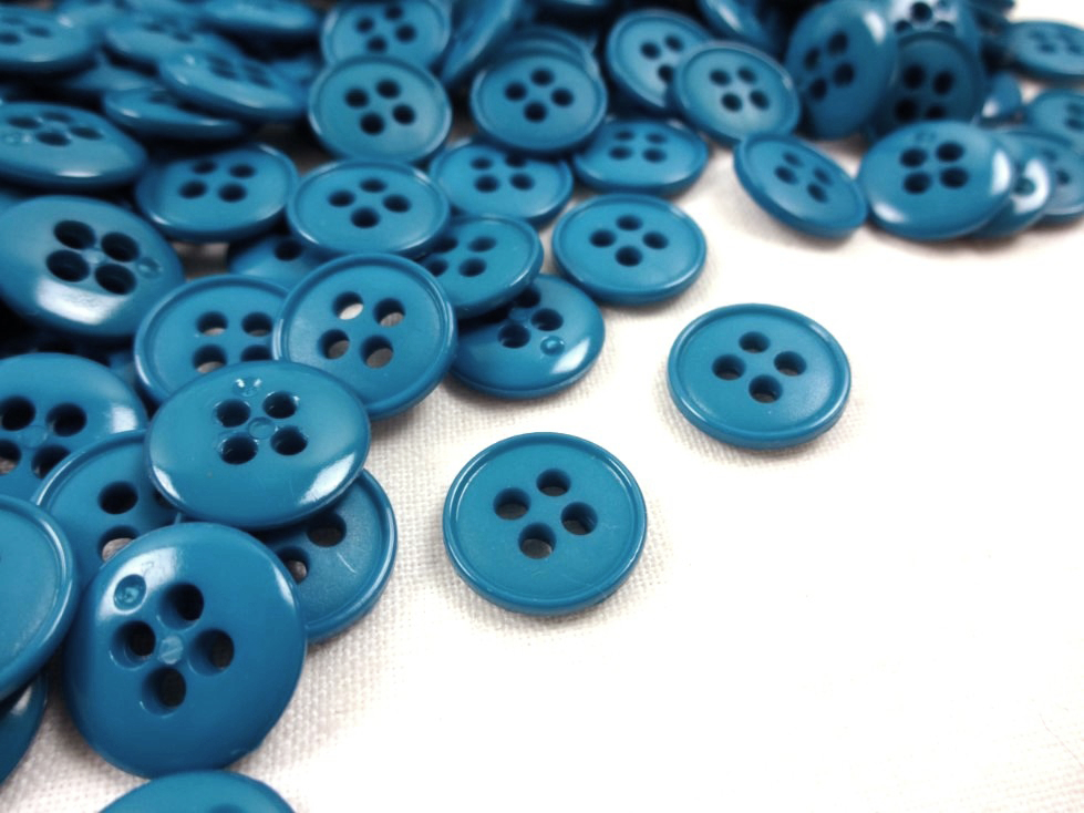 K037 Plastic Button 13 mm Basic blue
