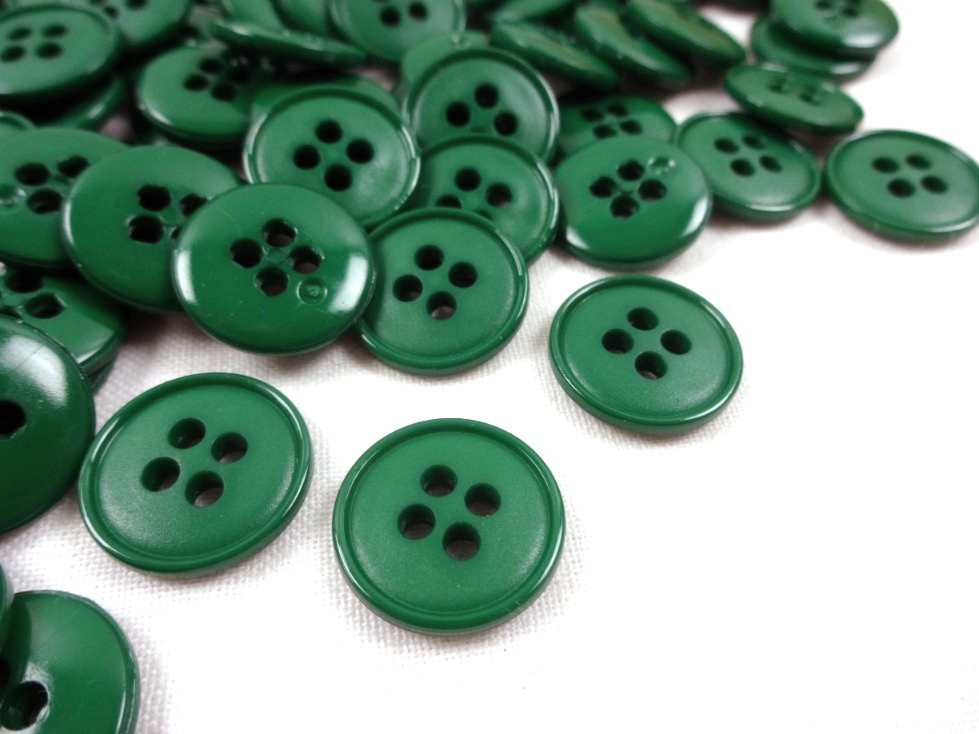 K037 Plastic Button 16 mm Basic medium green