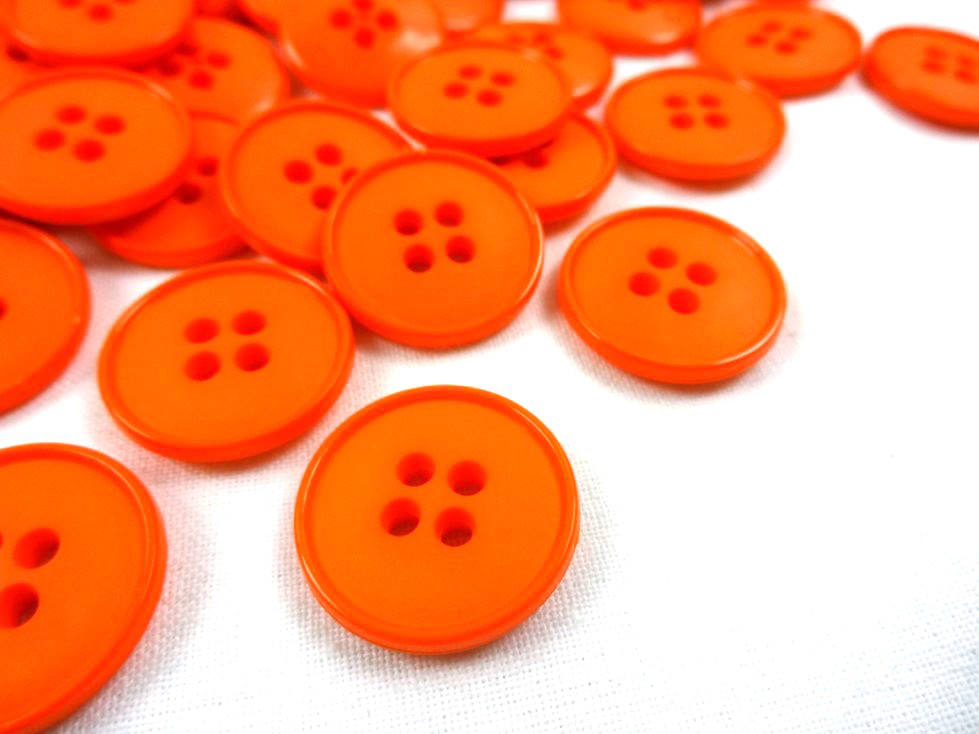 K037 Plastic Button 20 mm Basic orange