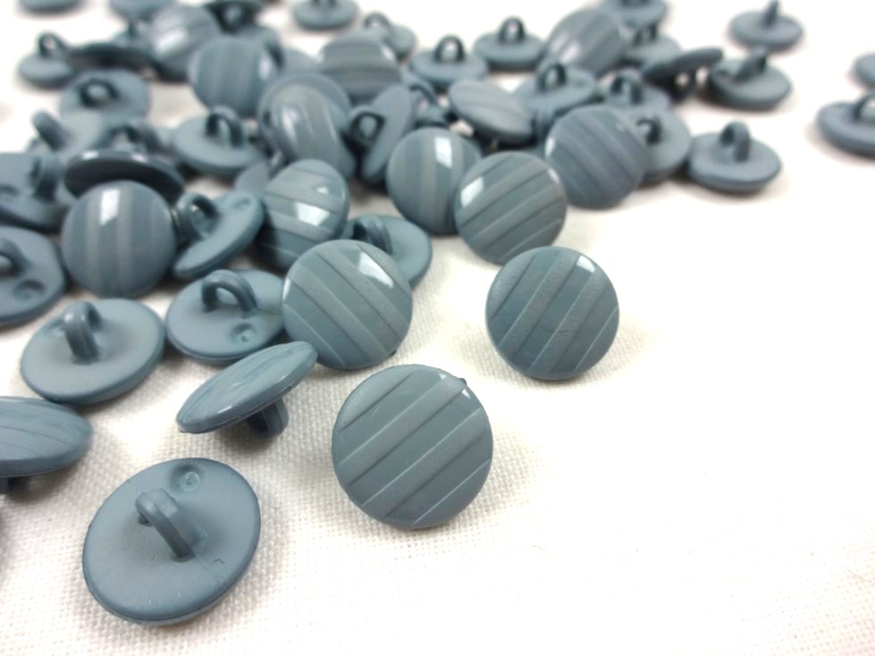 K041 Plastic Button 12 mm Stripes grey blue